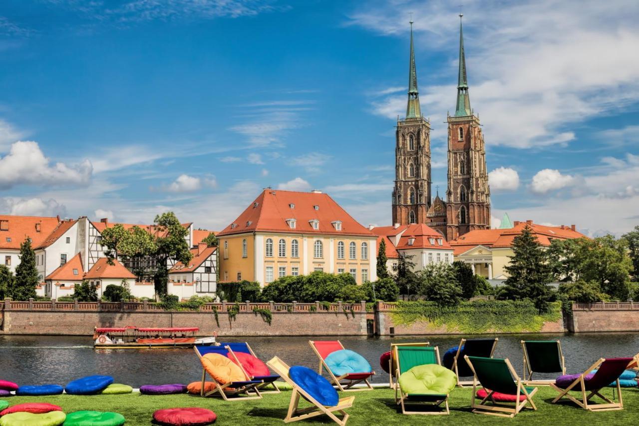 Tulip Hotels - Wroclaw Patio Exterior foto