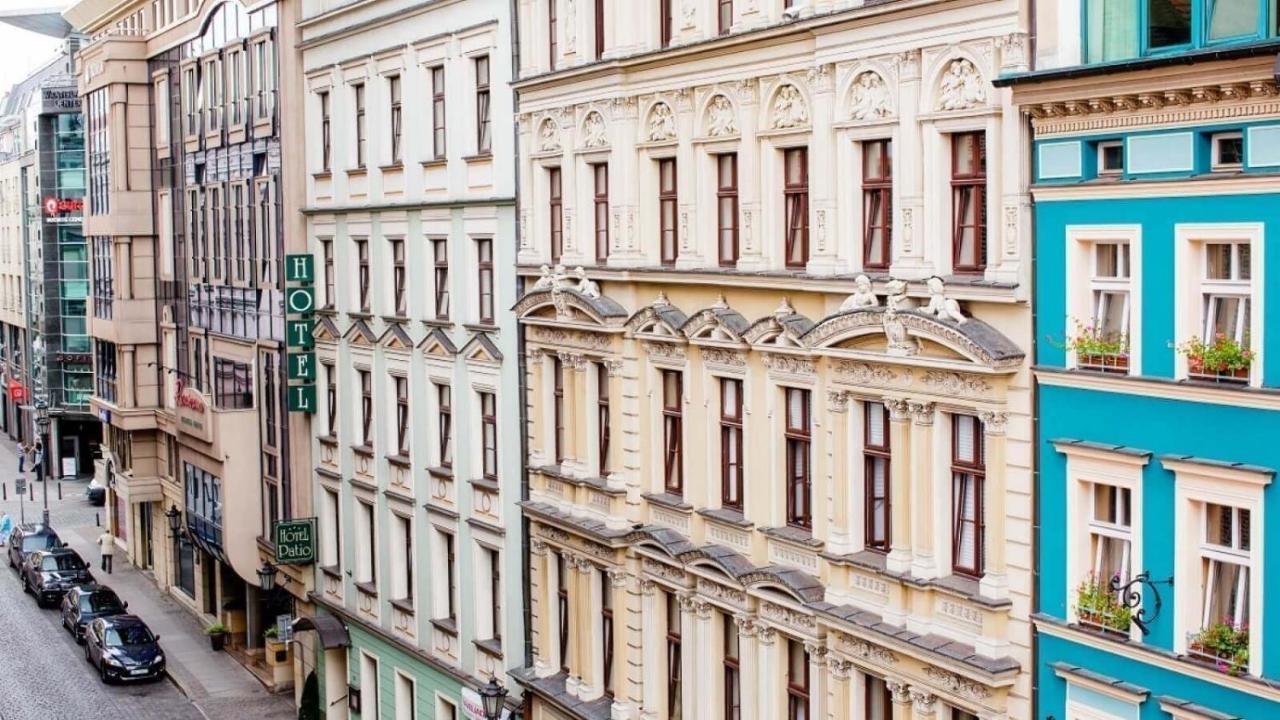 Tulip Hotels - Wroclaw Patio Exterior foto