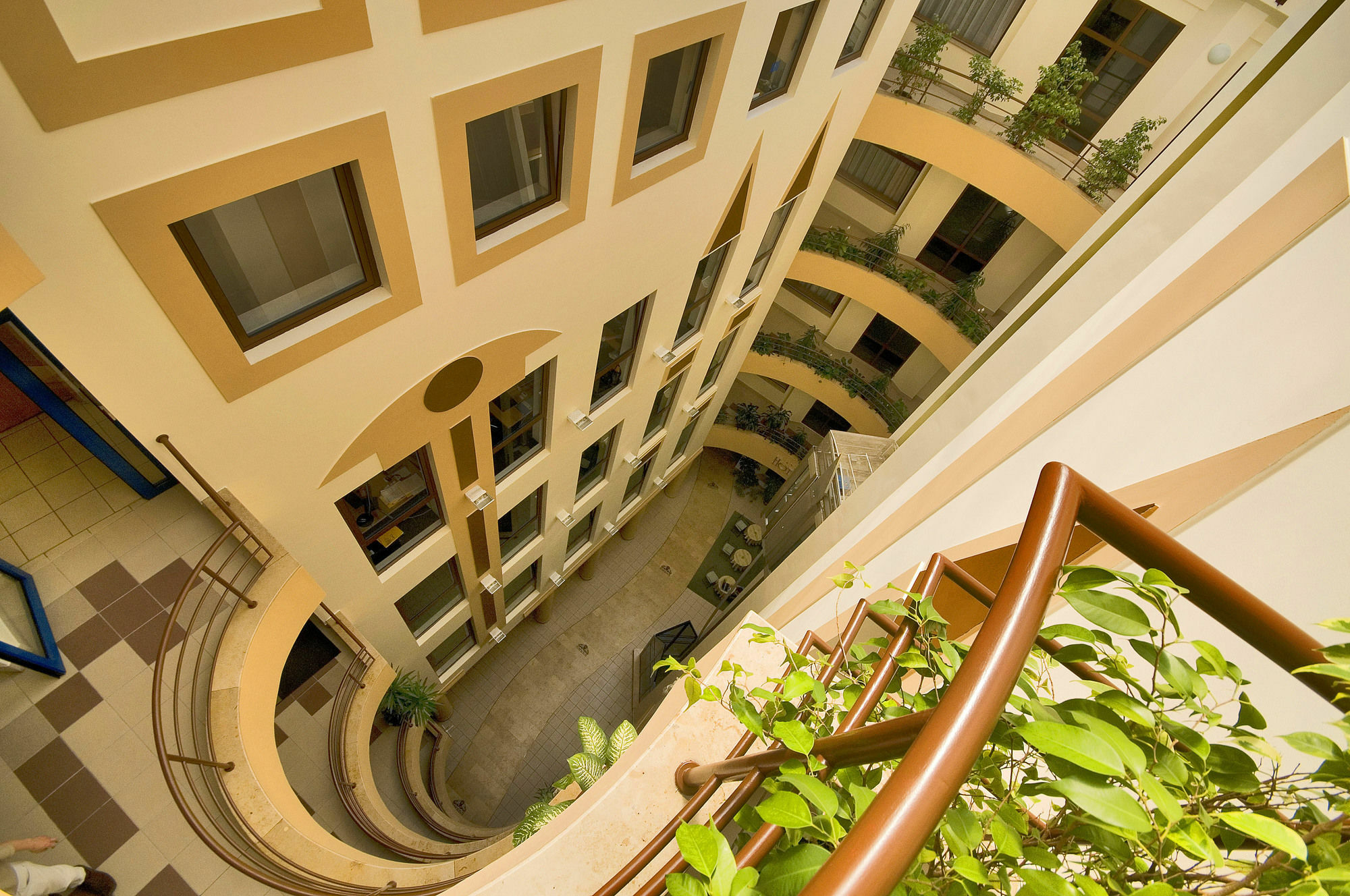 Tulip Hotels - Wroclaw Patio Exterior foto
